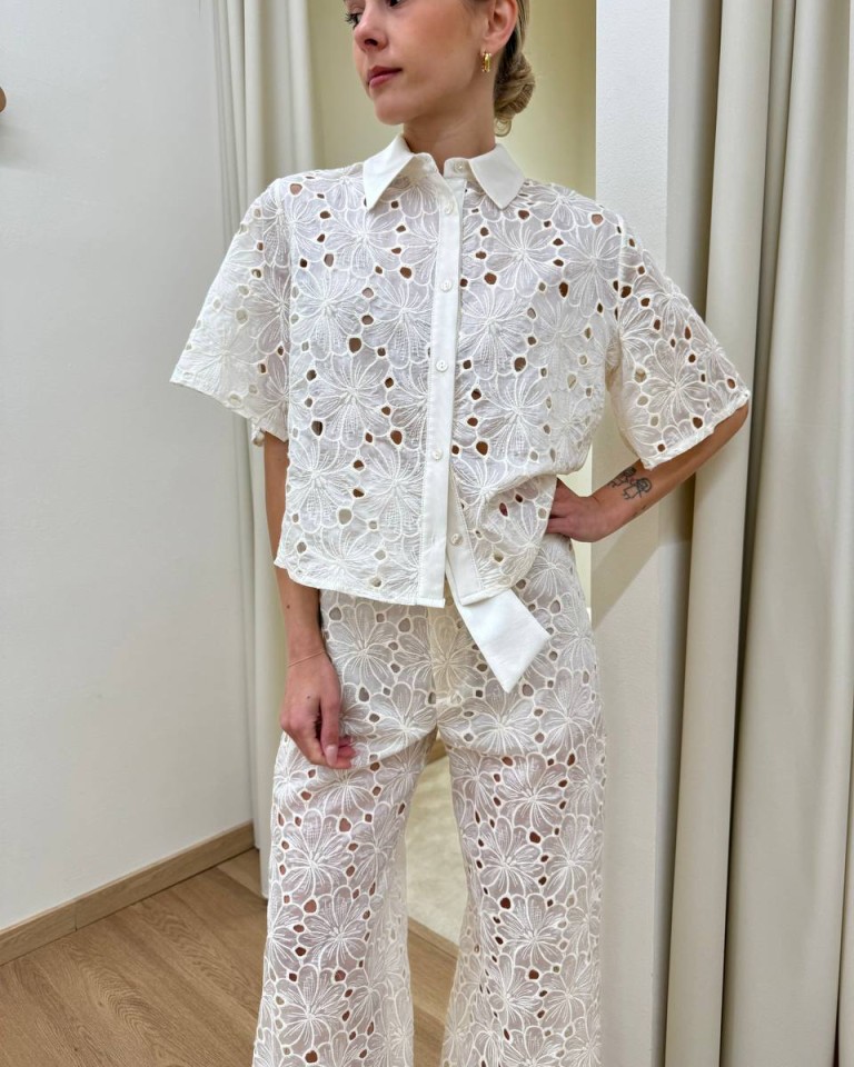 Camicia ricamo floreale traforata burro HaveOne Shop Online Camicia ricamo floreale traforata burro HaveOne