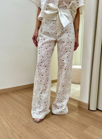 Shop Online Pantalone ricamo floreale traforato burro HaveOne