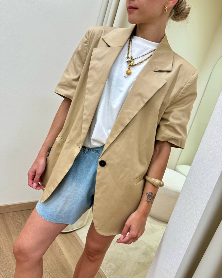 Giacca oversize mezza manica cotone cammello Vicolo Shop Online Giacca oversize mezza manica cotone cammello Vicolo