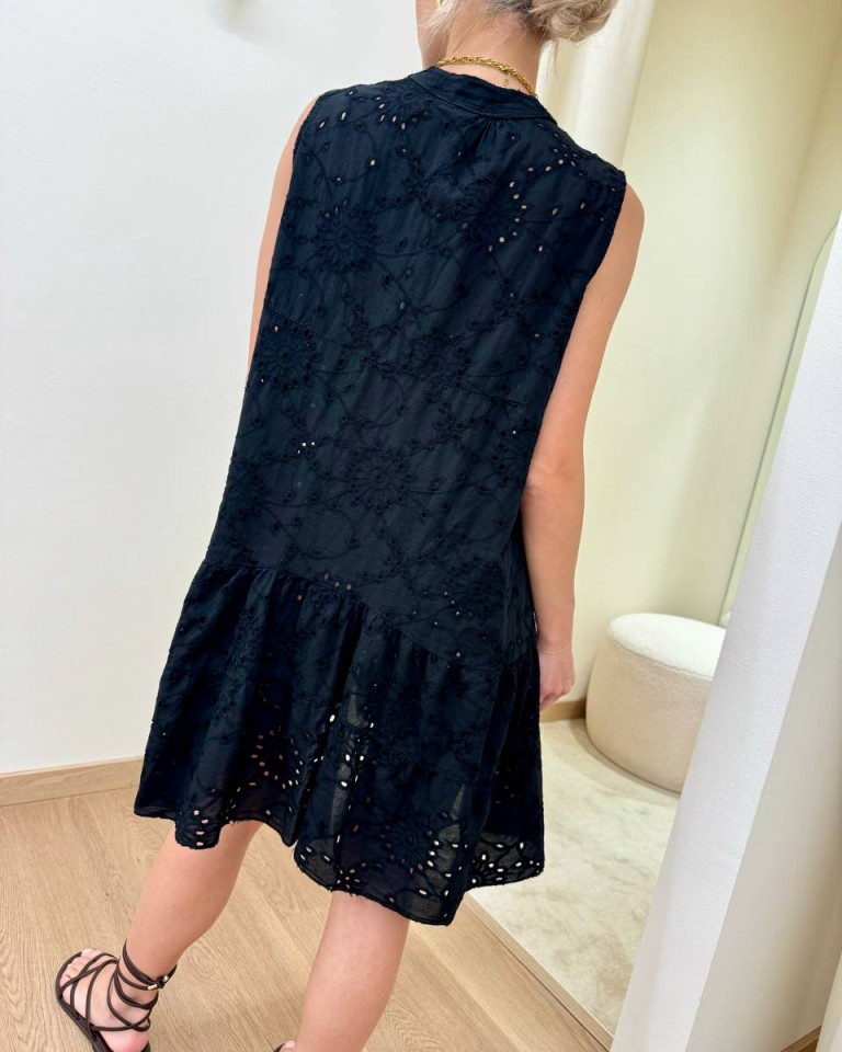 Vestito corto in pizzo sangallo nero Susy Mix Shop Online Vestito corto in pizzo sangallo nero Susy Mix