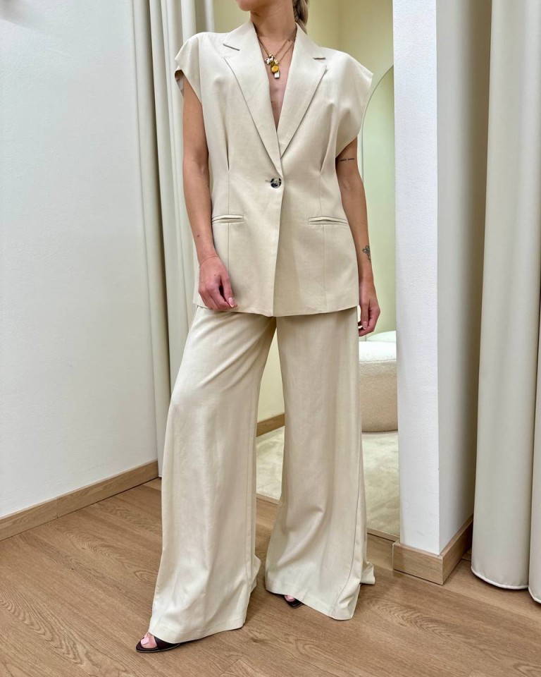Giacca avvitata manica corta beige Vicolo Shop Online Giacca avvitata manica corta beige Vicolo