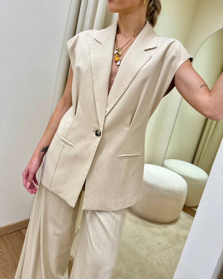 Giacca avvitata manica corta beige Vicolo Shop Online Giacca avvitata manica corta beige Vicolo