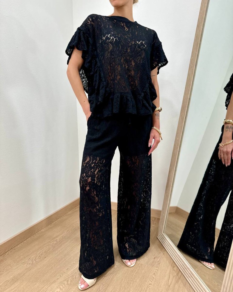 Blusa in pizzo con rouches nera Susy Mix Shop Online Blusa in pizzo con rouches nera Susy Mix