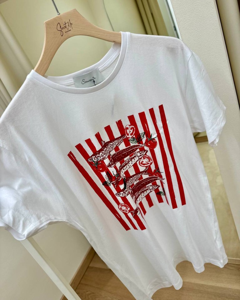 T-shirt over bianca stampa sardine rossa Souvenir Shop Online T-shirt over bianca stampa sardine rossa Souvenir