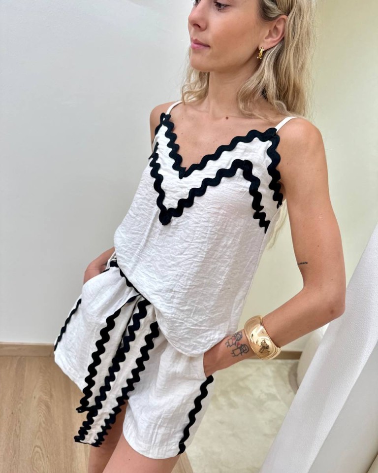 Top panna bordi ondulati neri HaveOne Shop Online Top panna bordi ondulati neri HaveOne