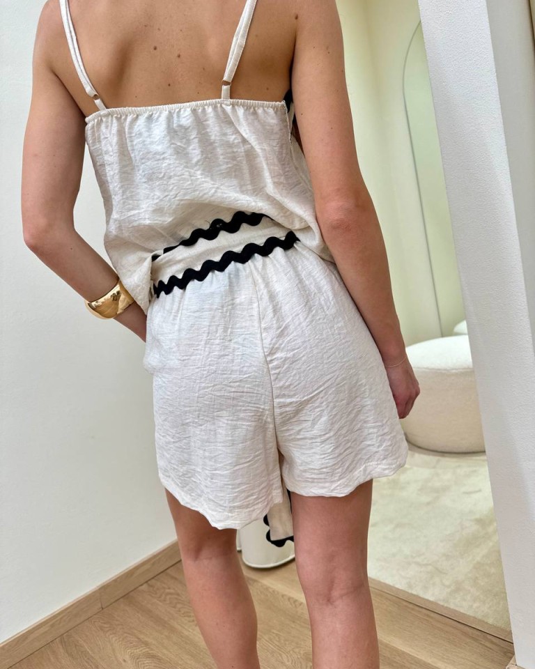 Short panna con bordi ondulati neri HaveOne Shop Online Short panna con bordi ondulati neri HaveOne