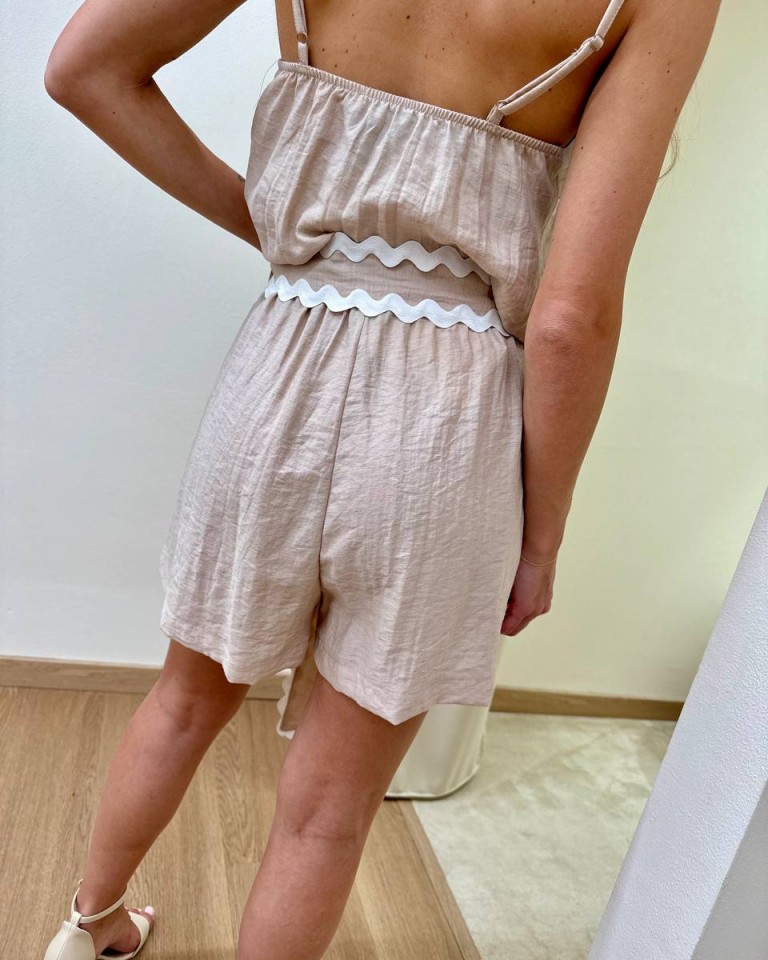 Short sabbia con bordi ondulati bianchi HaveOne Shop Online Short sabbia con bordi ondulati bianchi HaveOne