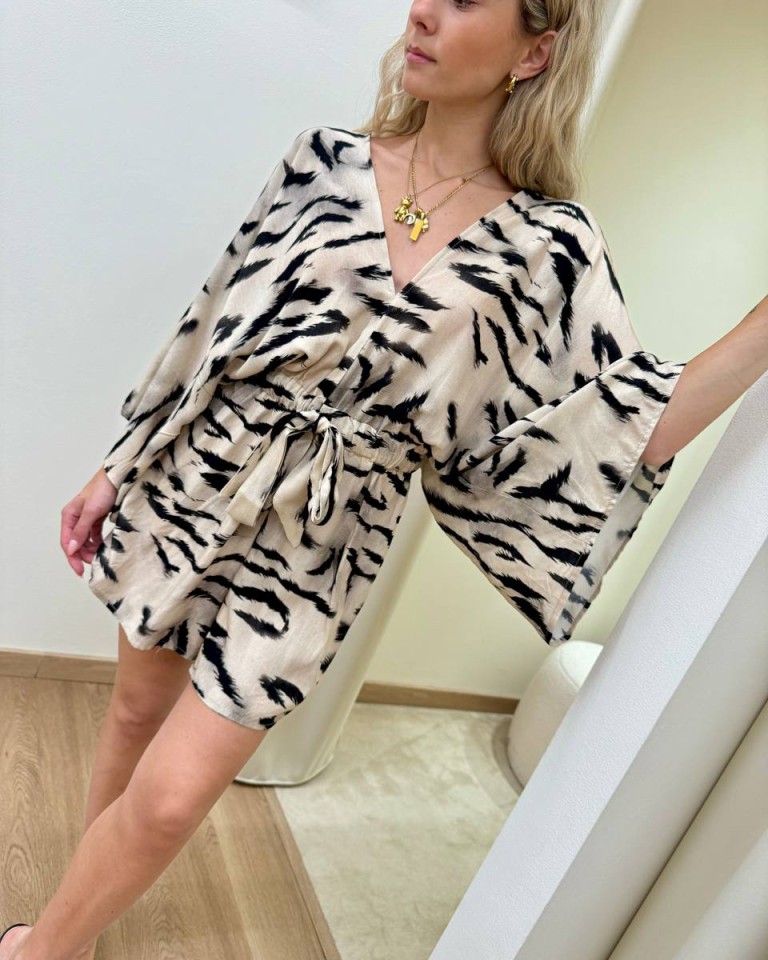 Tuta corta fantasia zebrata sabbia e nera HaveOne Shop Online Tuta corta fantasia zebrata sabbia e nera HaveOne