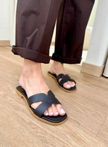 Shop Online Ciabatta a fascia in nappa moro Ovyè