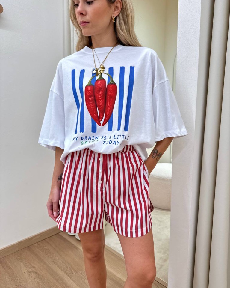 Completo t-shirt e shorts peperoncini rosso Tensione In Shop Online Completo t-shirt e shorts peperoncini rosso Tensione In
