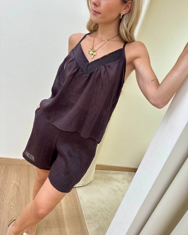 Completo top e shorts bordo plissé moro Tensione In Shop Online Completo top e shorts bordo plissé moro Tensione In