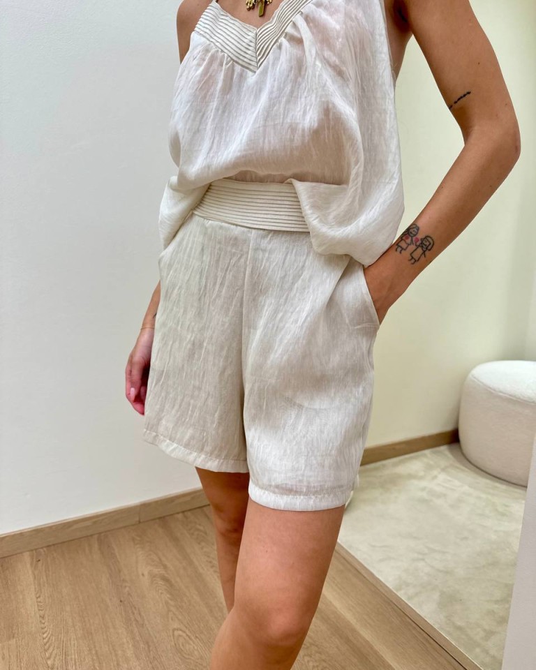 Completo top e shorts bordo plissé avorio Tensione In Shop Online Completo top e shorts bordo plissé avorio Tensione In