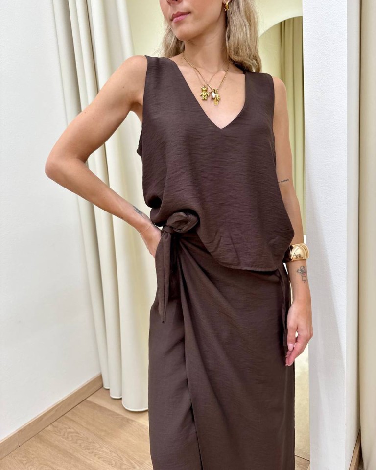 Top svasato scollo a V moro HaveOne Shop Online Top svasato scollo a V moro HaveOne