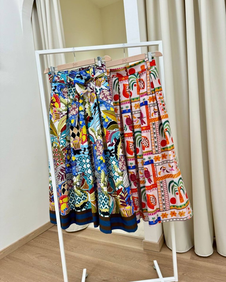 Gonna midi fantasia tropicale rossa Souvenir Shop Online Gonna midi fantasia tropicale rossa Souvenir