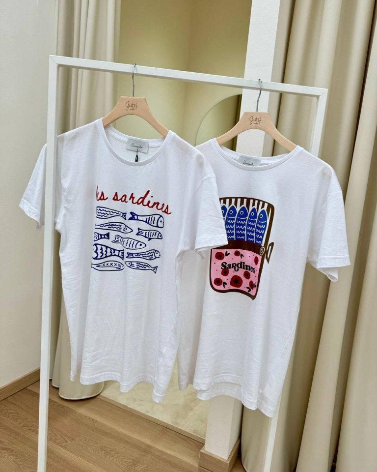 T-shirt over bianca stampa riquadro "Sardines" Souvenir Shop Online T-shirt over bianca stampa riquadro "Sardines" Souvenir