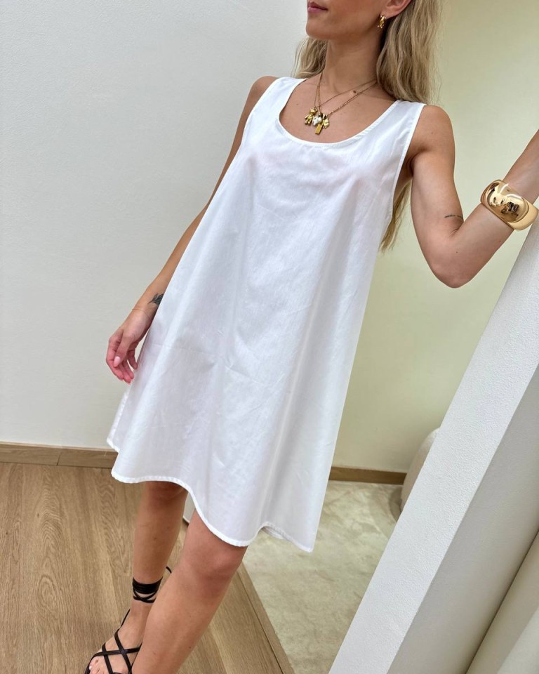 Vestito corto fiocco schiena bianco Vicolo Shop Online Vestito corto fiocco schiena bianco Vicolo