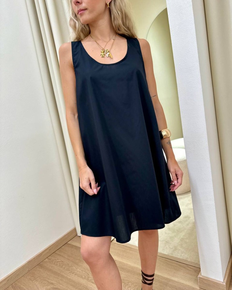 Vestito corto fiocco schiena nero Vicolo Shop Online Vestito corto fiocco schiena nero Vicolo