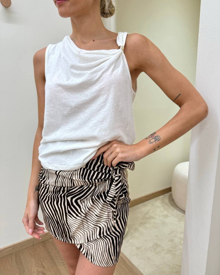 Canotta dettaglio gioiello bianca Vicolo Shop Online Canotta dettaglio gioiello bianca Vicolo