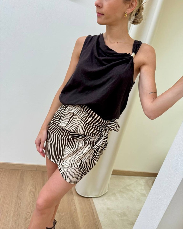 Canotta dettaglio gioiello moro Vicolo Shop Online Canotta dettaglio gioiello moro Vicolo