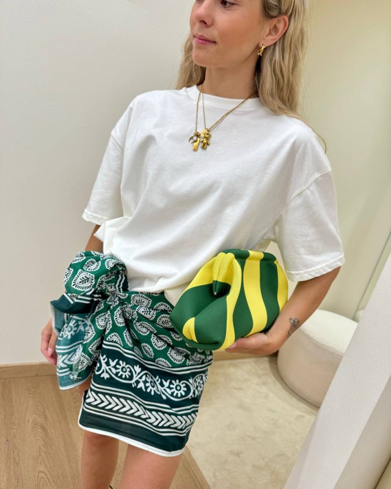 T-shirt panna stampa francobollo Brazil HaveOne Shop Online T-shirt panna stampa francobollo Brazil HaveOne