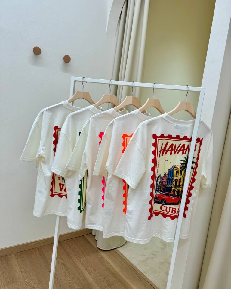T-shirt panna stampa francobollo Puerto Rico HaveOne Shop Online T-shirt panna stampa francobollo Puerto Rico HaveOne