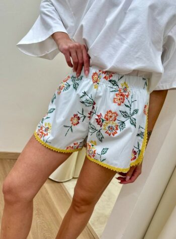 Shop Online Shorts cotone bianco stampa floreale Vicolo