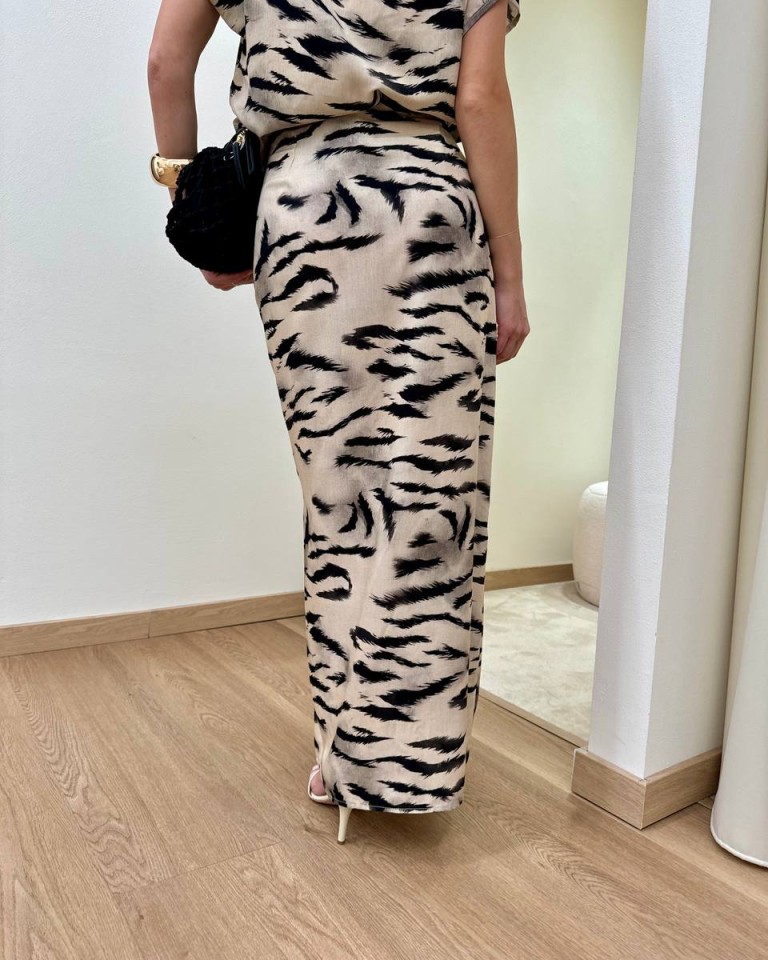 Gonna pareo fantasia zebrata sabbia e nera HaveOne Shop Online Gonna pareo fantasia zebrata sabbia e nera HaveOne
