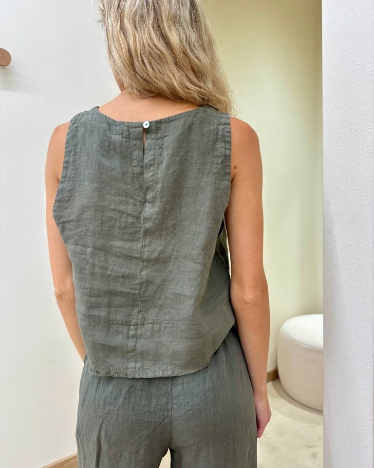 Top corto verde militare 100% lino Tensione In Shop Online Top corto verde militare 100% lino Tensione In