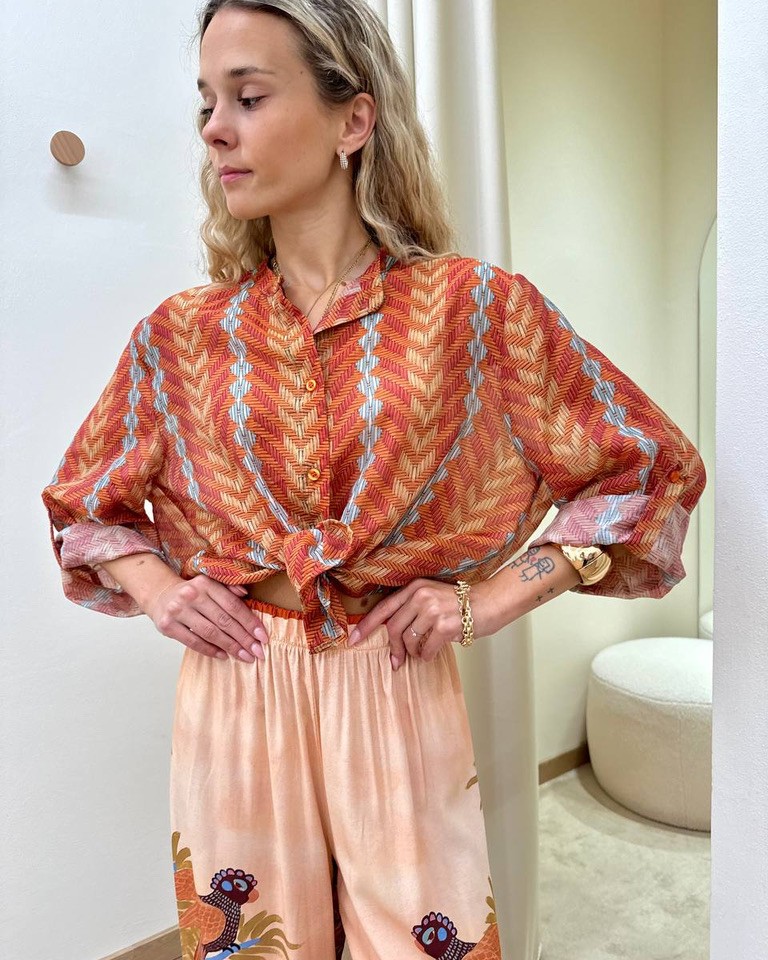 Camicia ampia coreana fantasia zigzag arancio e rosso HaveOne Shop Online Camicia ampia coreana fantasia zigzag arancio e rosso HaveOne