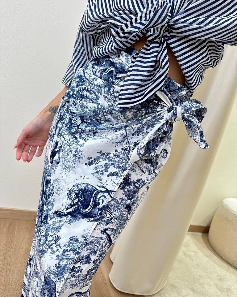 Gonna pareo lunga tigri bianca e blu Tensione In Shop Online Gonna pareo lunga tigri bianca e blu Tensione In