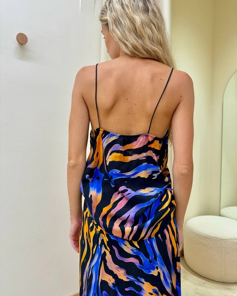 Top fantasia astratta nera blu e arancio HaveOne Shop Online Top fantasia astratta nera blu e arancio HaveOne