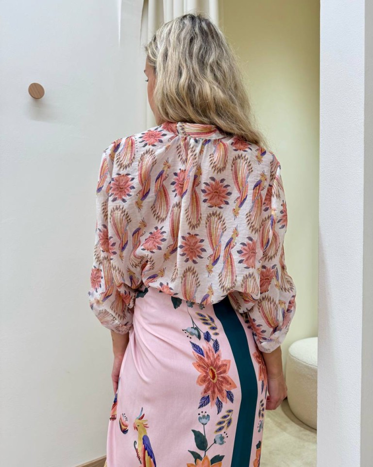 Camicia ampia coreana burro fiori e pappagalli HaveOne Shop Online Camicia ampia coreana burro fiori e pappagalli HaveOne