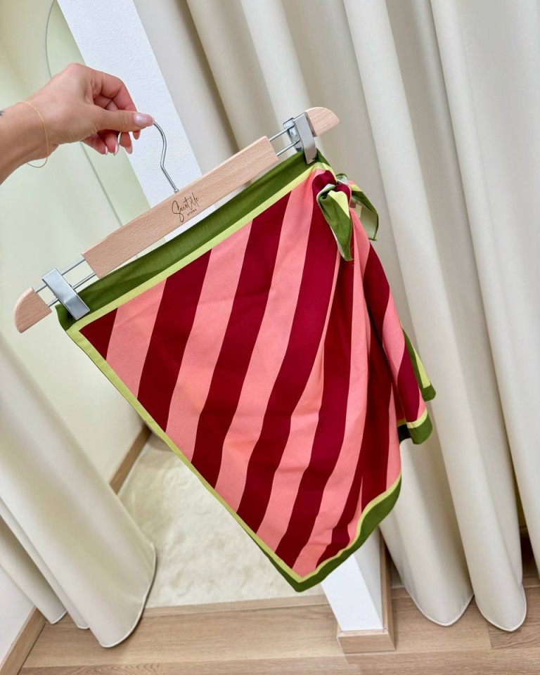 PRE ORDINE gonna pareo corta riga rosa rossa HaveOne Shop Online PRE ORDINE gonna pareo corta riga rosa rossa HaveOne