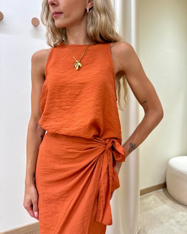 Top vogatore ruggine Tensione In Shop Online Top vogatore ruggine Tensione In