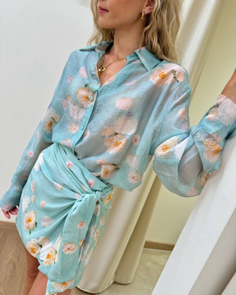 PRE ORDINE Camicia semitrasparente peonie verde acqua Tensione In Shop Online PRE ORDINE Camicia semitrasparente peonie verde acqua Tensione In
