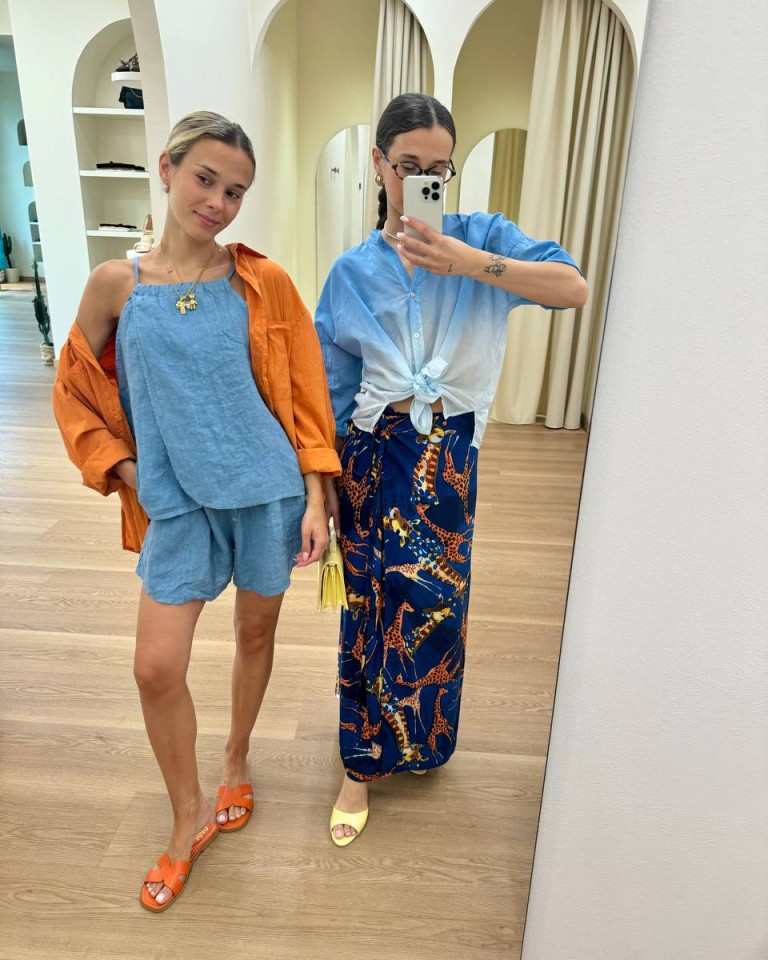Mix&Match: Blue Meets Orange! Shop Online Mix&Match: Blue Meets Orange!