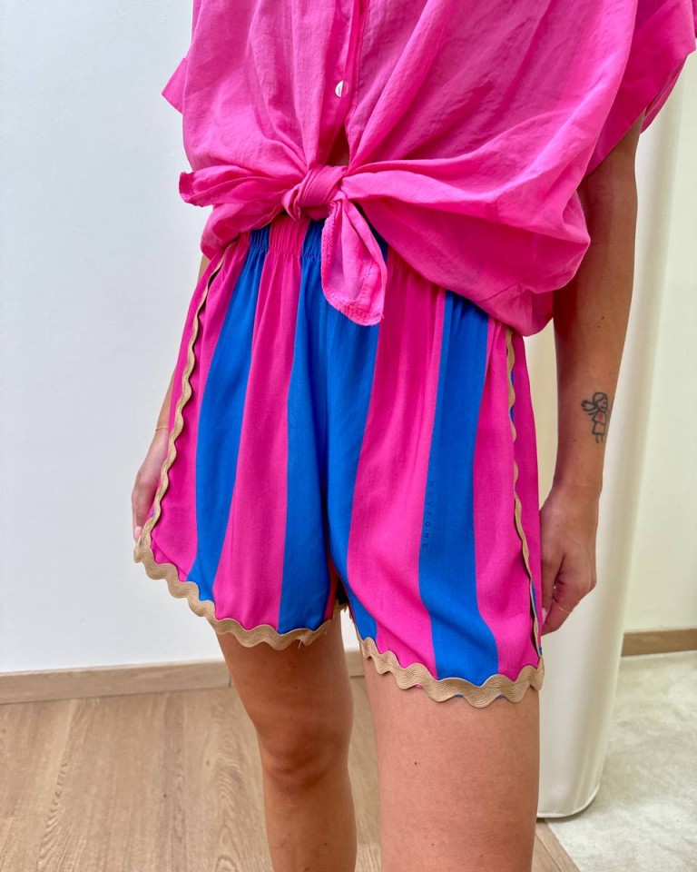 Shorts righe bordi ondulati blu e fucsia HaveOne Shop Online Shorts righe bordi ondulati blu e fucsia HaveOne