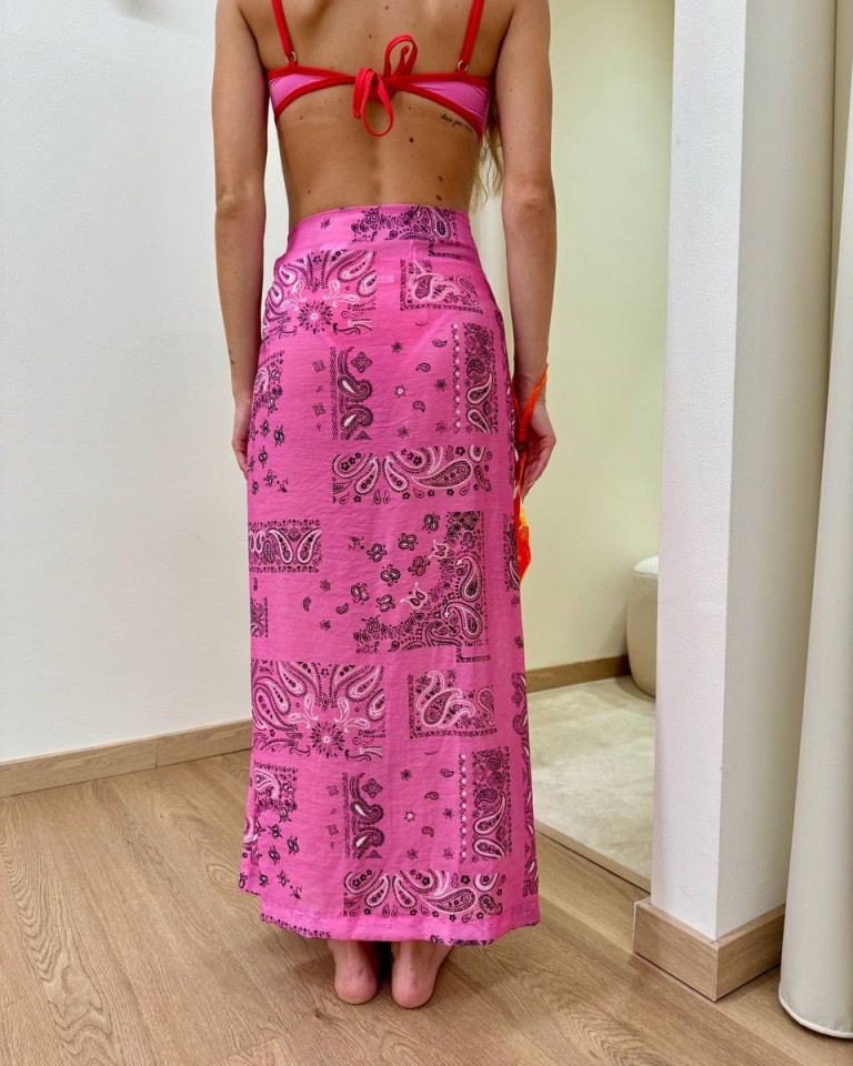 Sunset Set bikini e gonna pareo fucsia Vicolo Shop Online Sunset Set bikini e gonna pareo fucsia Vicolo