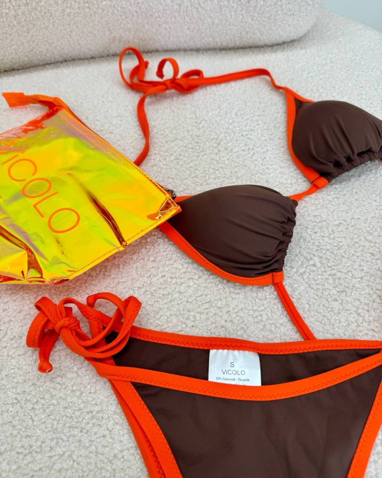 Sunrise Set bikini e gonna pareo arancio Vicolo Shop Online Sunrise Set bikini e gonna pareo arancio Vicolo