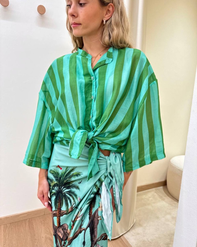 Camicia over lunga nodo righe turchese e verde Tensione In Shop Online Camicia over lunga nodo righe turchese e verde Tensione In