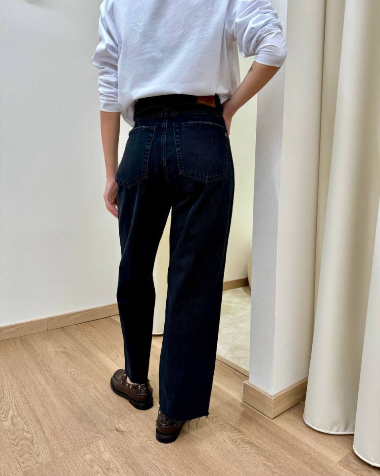 Jeans Cleve taglio vivo nero sfumato Souvenir Shop Online Jeans Cleve taglio vivo nero sfumato Souvenir