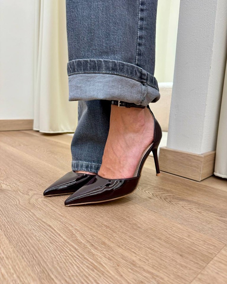 Decolletè Briala con cinturino bordeaux Twentyfourhaitch Shop Online Decolletè Briala con cinturino bordeaux Twentyfourhaitch