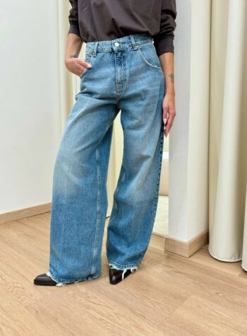 Shop Online Jeans Mia baggy fit denim vintage sfrangiato Vicolo