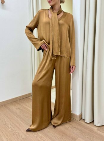 Shop Online Blusa goffrata in viscosa cammello HaveOne
