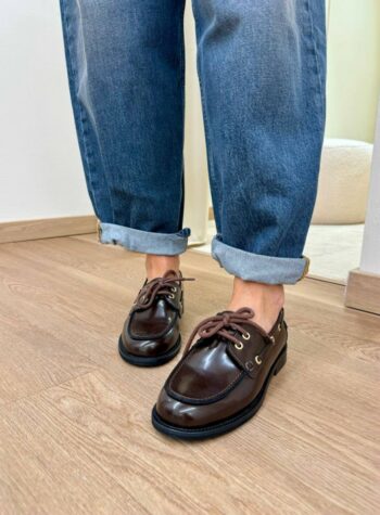 Shop Online Mocassino barca vernice moro Ovyè