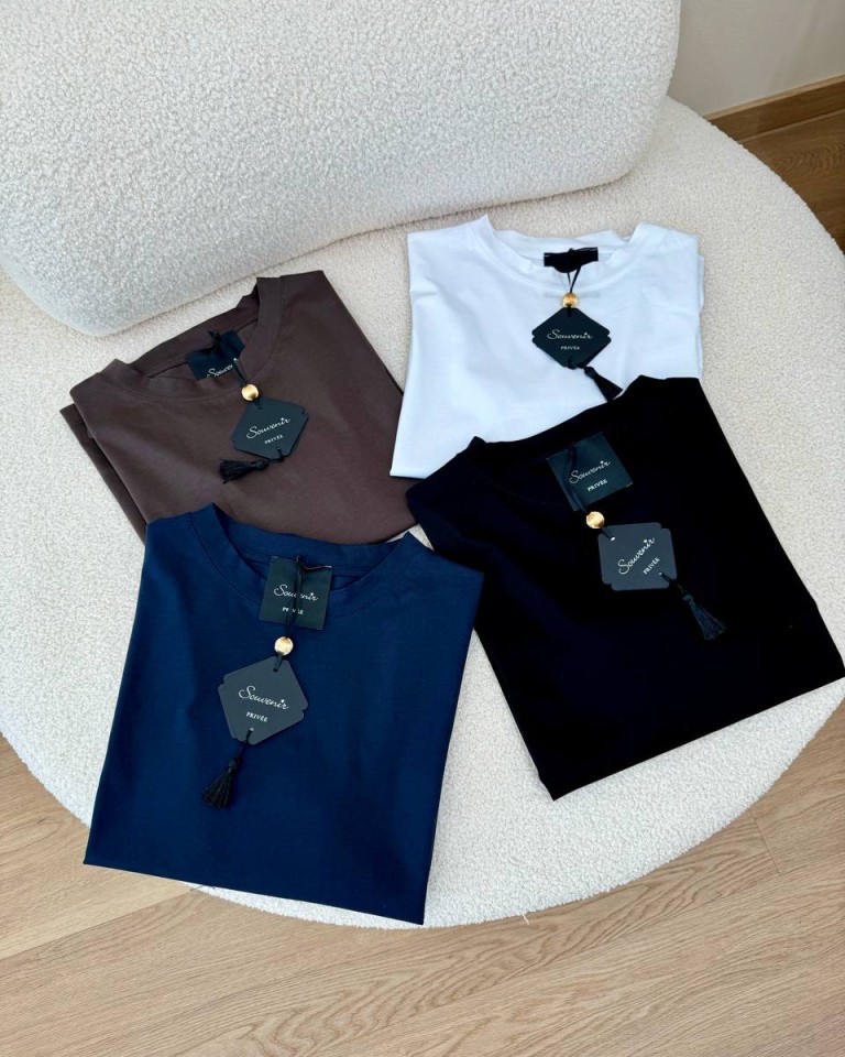Maglia over manica lunga moro Souvenir Shop Online Maglia over manica lunga moro Souvenir