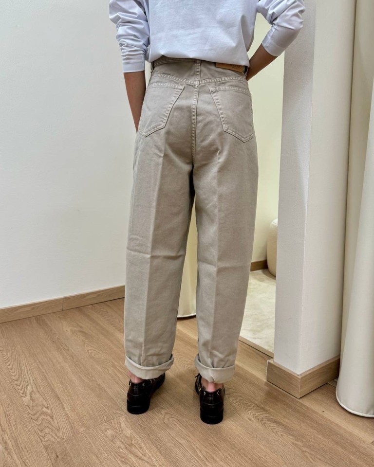 Jeans Laila relaxed fit sabbia Vicolo Shop Online Jeans Laila relaxed fit sabbia Vicolo
