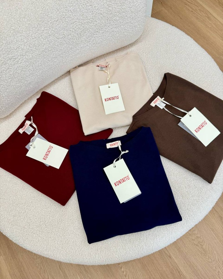 Maglia scatoletta spacchetti laterali marsala Kontatto Shop Online Maglia scatoletta spacchetti laterali marsala Kontatto