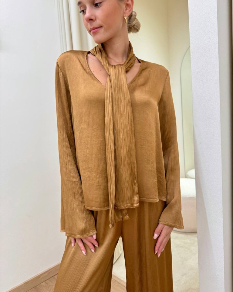 Blusa goffrata in viscosa cammello HaveOne Shop Online Blusa goffrata in viscosa cammello HaveOne