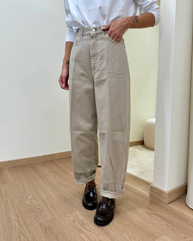 Jeans Laila relaxed fit sabbia Vicolo Shop Online Jeans Laila relaxed fit sabbia Vicolo